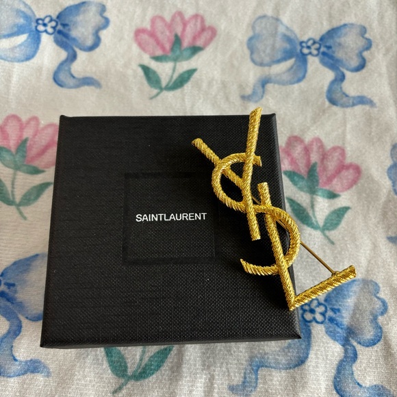 Saint Laurent Cassandre Brooch In Metal - Picture 3 of 5